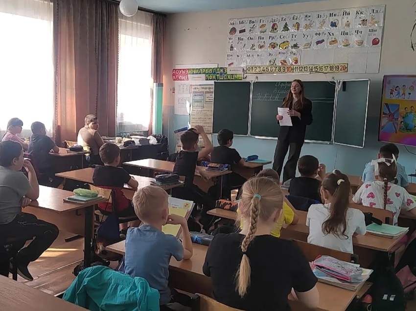 Третьеклассникам Нерчинска рассказали, как бороться с обидами по телефону